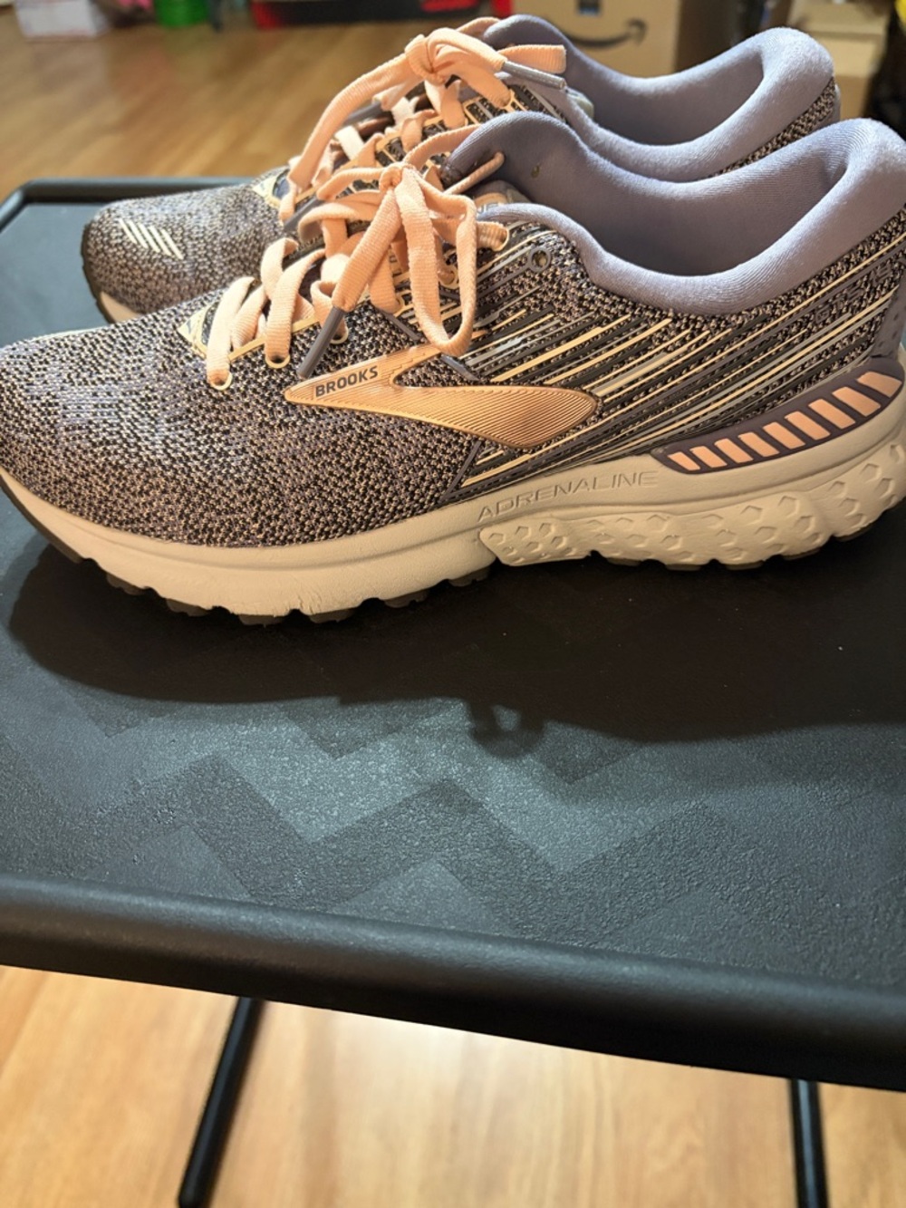 Brooks Women's Running Sneakers - Lavender and Peach - Picture 3 of 7